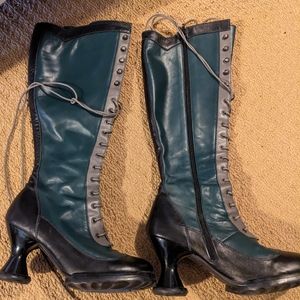 Fluevog mini hotcakes